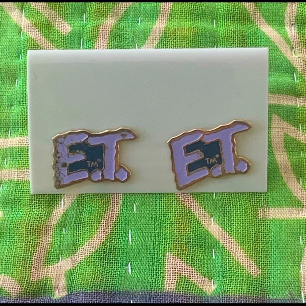 Vintage 80’s E.T. Enamel Post Earrings